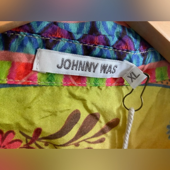 Johnny Was Slim Audrey Button Down Shirt - Picture 2 of 7